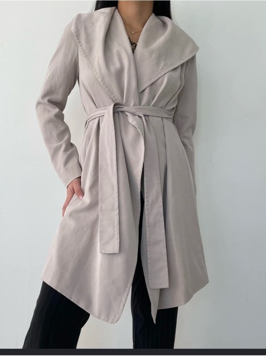 Club Monaco Jackets & Blazers - Club Monaco Taupe Shawl Collar Tie Waist Soft Trench Coat XS